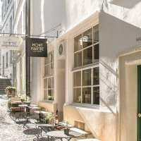 Café-rencontre au Montmartre