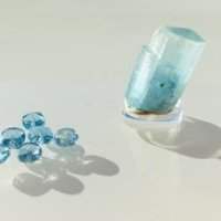 Le monde fascinant des pierres gemmes utilisées en joaillerie, la pierre du mois de mars : l'aigue-marine - Lundi 15 mars 2021 14:00-15:00