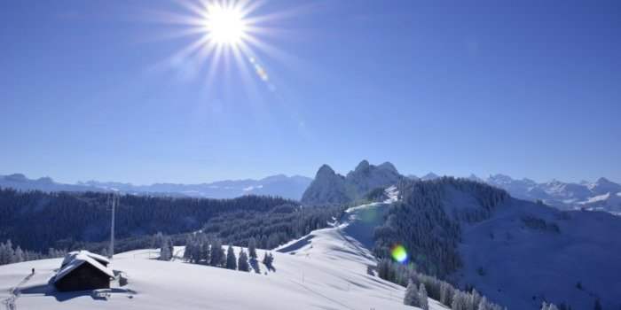 RANDONNÉE À RAQUETTES SUR LE SPILMETTLEN (1503m) 